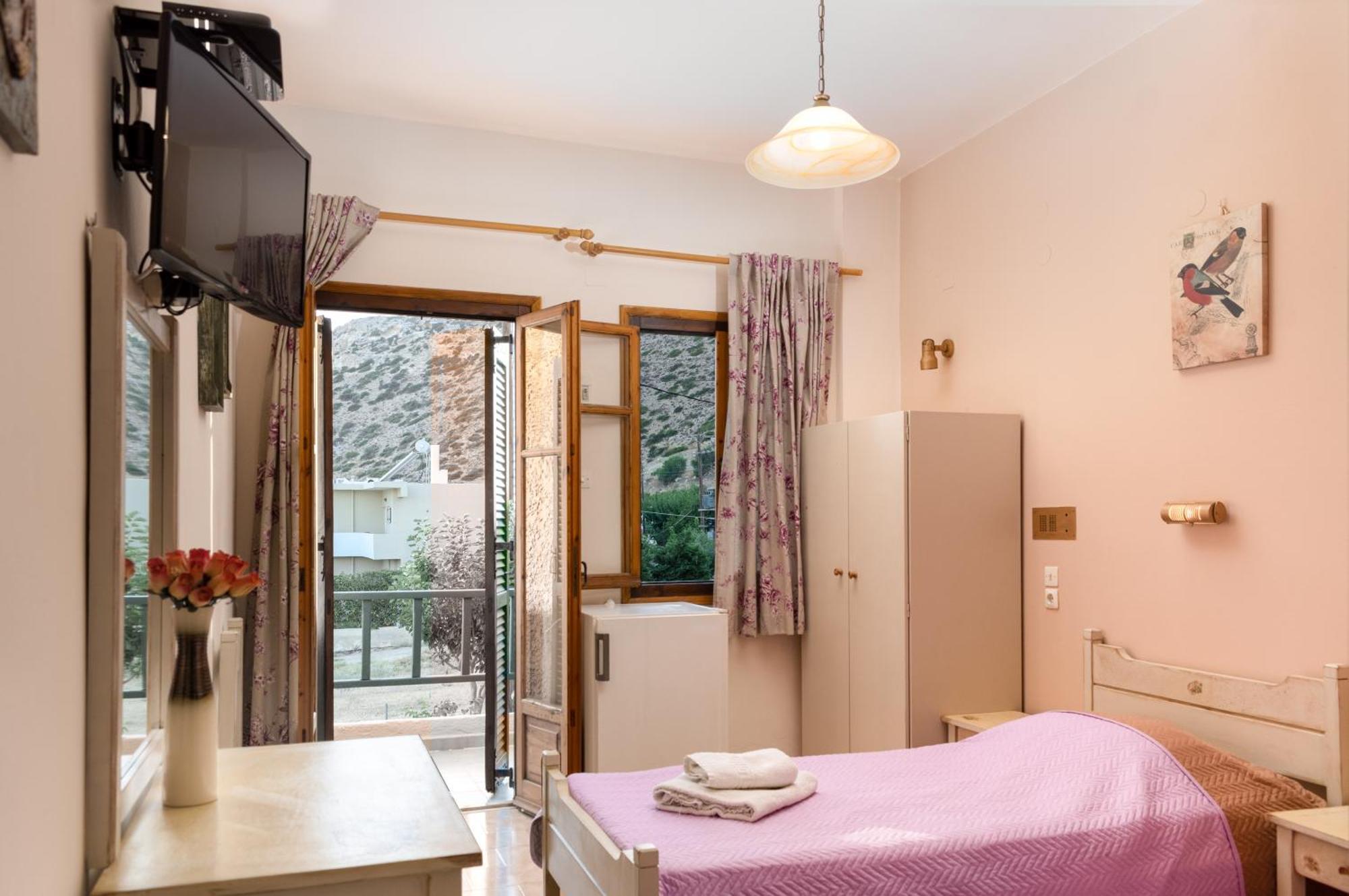 Filia Rooms Matala Eksteriør billede
