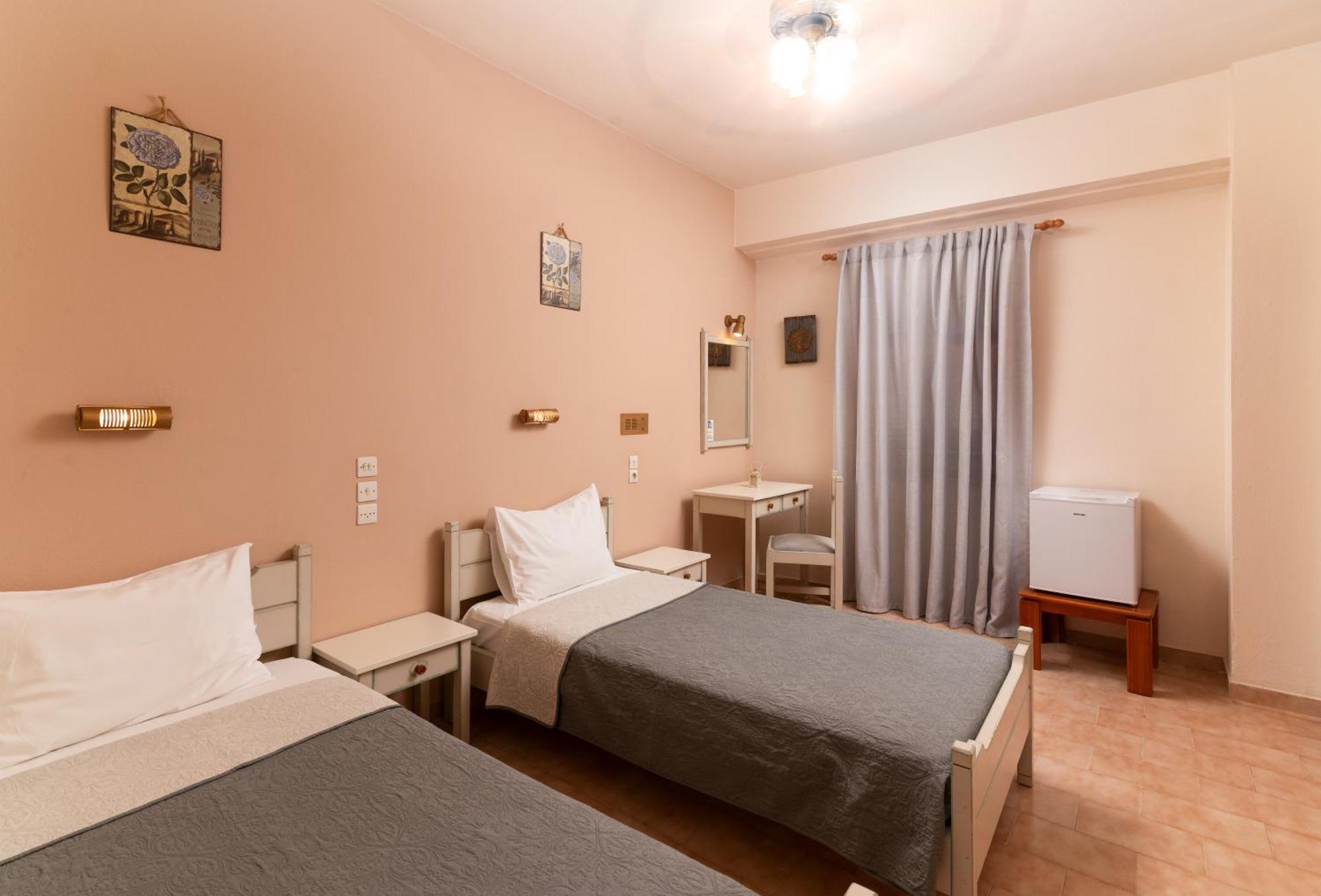 Filia Rooms Matala Eksteriør billede